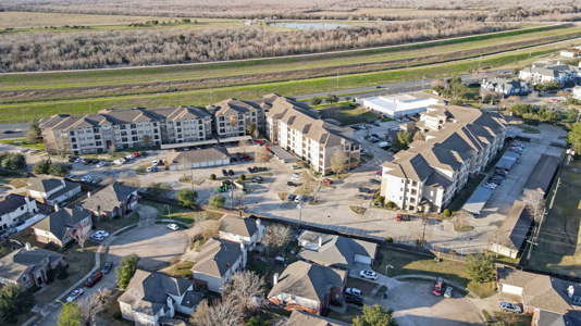West-Oak-Village 02